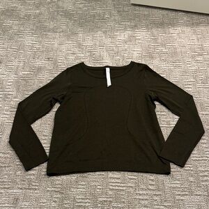 Lululemon Swiftly Tech Long Sleeve Relaxed Fit